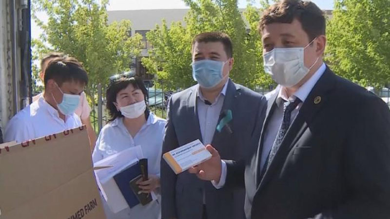 Изрображение 'Казахстанский регион закупил лекарств для борьбы с коронавирусом в Узбекистане'