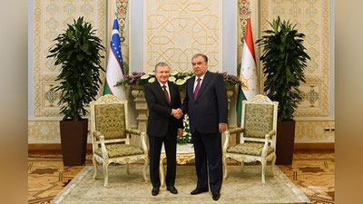 'Мирзиёев ва Раҳмон бир-бирини Рамазон ҳайити билан табриклади'ning rasmi