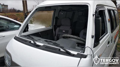 'Qibrayda mast fuqaro uyiga etib olish uchun mashina olib qochdi va avtohalokatga uchradi'ning rasmi