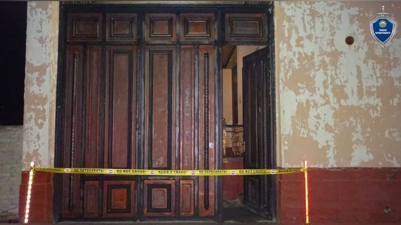 'Farg`onada yarim tunda niqob kiyib, uyiga bostirib kiriganlarni ushlamoqchi bo`lgan erkakni pichoqlab ketishdi'ning rasmi