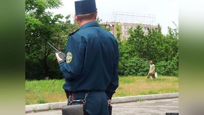 'Samarqandda haydovchilik guvohnomasi bo`lmagan fuqaroga jarima keldi. IIB xodimi adashibdi'ning rasmi
