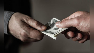 '100 gektar er ajratib berish evaziga 128 ming dollar olgan andijonlik mansabdorlar 10 yildan ortiqqa qamaldi'ning rasmi