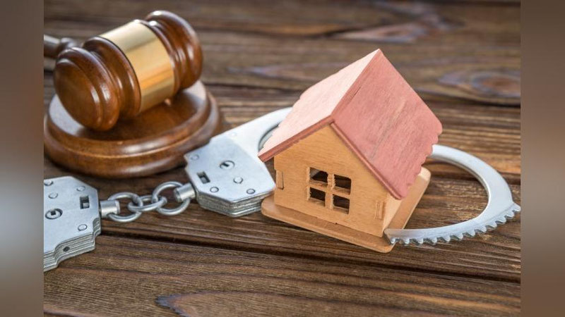 'Andijonlik er-xotin “uy sotamiz” deb 50 nafar xaridorni chuv tushirdi – keltirilgan zarar 2 mlrd so`mdan ziyod'ning rasmi