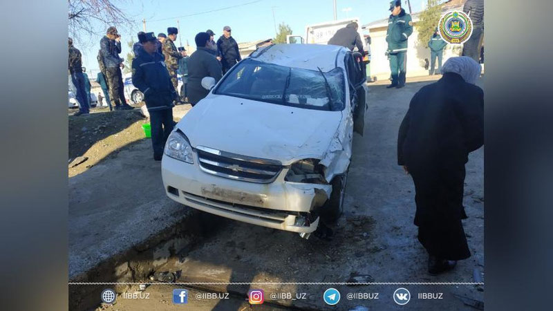 Изрображение 'В Сергели автомобиль насмерть задавил трех женщин'