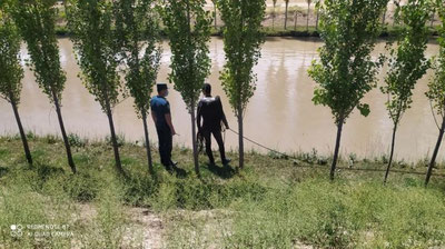 'Namangandagi Shimoliy Farg`ona kanaliga o`rtoqlari bilan cho`milishga kelgan 12 yoshli qiz cho`kib ketdi. Qidiruv ishlari olib borilmoqda'ning rasmi