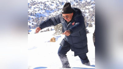 'Qashqadaryo hokimi o`z ta`tilini o`tkazish uchun Toshkentga kelgan'ning rasmi
