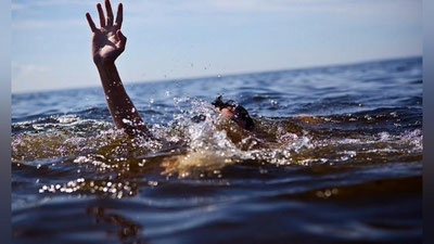 'Samarqandda uch bolasi bilan o`zini kanalga tashlagan ayolning ikki farzandi halok bo`ldi (video)'ning rasmi