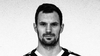 Изрображение 'В ХОРВАТИИ ФУТБОЛИСТ УМЕР ПОСЛЕ УДАРА МЯЧОМ (ВИДЕО)'