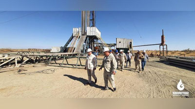 '“O`zbekneftgaz”: Boshqaruv raisi boshchiligidagi “Ishchi guruh” Buxoro regionidagi tabiiy gaz qazib chiqarish borasidagi ishlar holatini o`rgandi (Foto)'ning rasmi