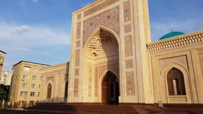 Изрображение 'ОБНОВЛЕННАЯ МЕЧЕТЬ ИМОМ АТ-ТЕРМИЗИЙ ОТКРЫЛА ДВЕРИ В ПРЕДДВЕРИИ РАМАЗАНА (ФОТО)'