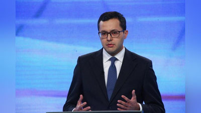 'Moliya vaziri nima uchun hokimlar va boshqa amaldorlarning qimmat avtomashina olayotgani haqidagi savolga javob berdi'ning rasmi