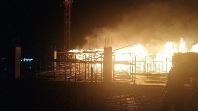 Изрображение 'В Ташкенте горел строящийся жилой комплекс Mirabad Avenue (видео)'