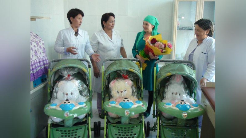 Изрображение 'В КУНГРАДСКОЙ СЕМЬЕ ПОЯВИЛИСЬ НА СВЕТ ШАВКАТ, МИРЗИЁ И МИРОМОН'