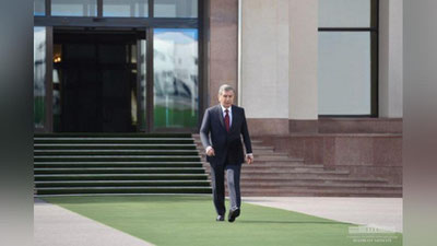 Изрображение 'ПРЕЗИДЕНТ ПРИМЕТ УЧАСТИЕ В ЦЕРЕМОНИИ ОТКРЫТИЯ ФЕСТИВАЛЯ БАХШИ'