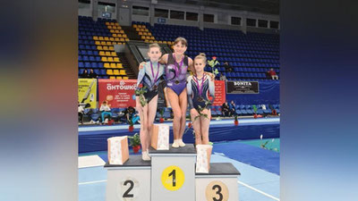 Изрображение 'Оксана Чусовитина в очередной раз поднялась на пьедестал почета'