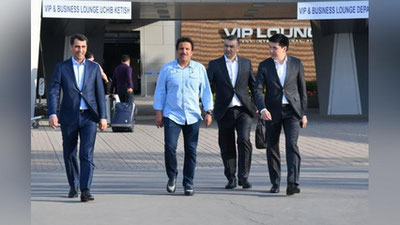 'Xalqaro kurash assosiasiyasi prezidenti O`zbekistonga etib keldi'ning rasmi