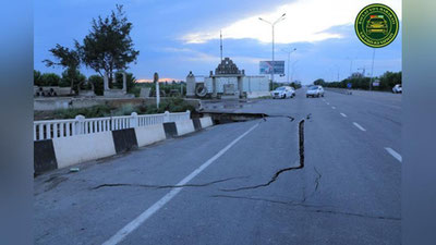 'Sel toshqini sabab cho`kkan Namangandagi ko`prikda harakat to`liq cheklandi'ning rasmi