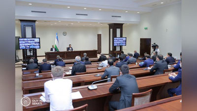 'Oliy Majlisi Senatining o`n sakkizinchi yalpi majlisi o`z ishini boshladi'ning rasmi
