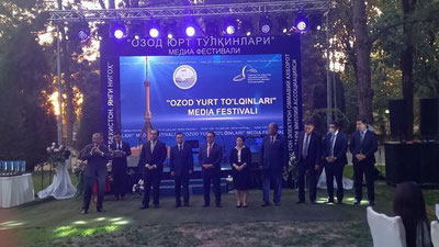 '"Darakchi" gazetasi bosh muharriri va darakchi.uz sayti muharriri "Mustaqillikning 30 yilligi" ko`krak nishoni hamda qimmatbaho sovg`alar bilan taqdirlandi'ning rasmi