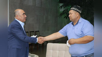 '"O`zimga kelib uchrashmaysizmi?" Tadbir ishtirokchilarini ovqatlantirib, pulini ololmagan choyxona egasi Zoyir Mirzaev qabulida bo`ldi'ning rasmi