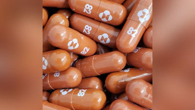 'Buyuk Britaniya dunyoda birinchi bor COVID-19'ga qarshi dorini tasdiqladi'ning rasmi