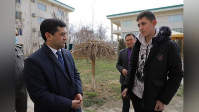 'Халқ таълими вазири: “Меҳрибонлик уйидаги болани яхши қўлга беришга мажбурмиз”'ning rasmi