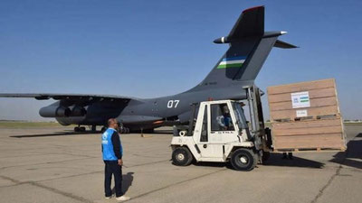 'O`zbekistondan Pokistonga 15 tonnadan ziyod insonparvarlik yordami yuborildi'ning rasmi