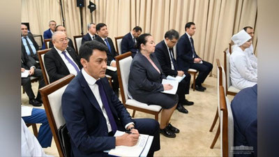 'Prezident shifoxonalarda tug`ruq o`rinlarini ko`paytirish, respublika bo`yicha 46 ta tumanlararo perinatal markazni tashkil etish ishlarini tezlashtirishni topshirdi'ning rasmi