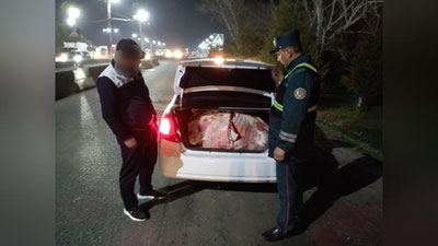 'Жиззахда "Cоbalt" машинасида 115 кг номаълум ҳайвон гўштини олиб кетаётган ҳайдовчи ушланди'ning rasmi