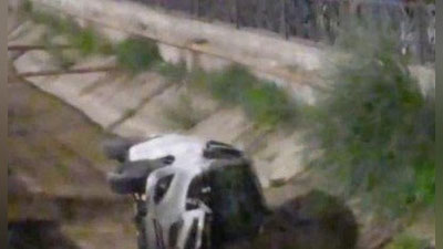 'Buxoroda Spark ariqqa tushib ketdi'ning rasmi