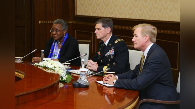 Изрображение 'ШАВКАТ МИРЗИЁЕВ ПРИНЯЛ КОМАНДУЮЩЕГО ЦЕНТКОМА ВС США ДЖОЗЕФА ВОТЕЛА'