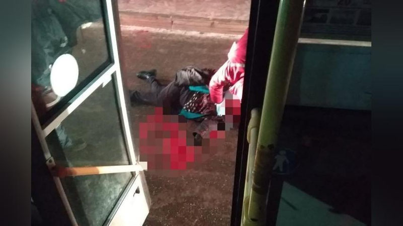'Андижонда 60 ёшли аёлни пичоқлаб кетган босқинчилар қўлга олинди'ning rasmi