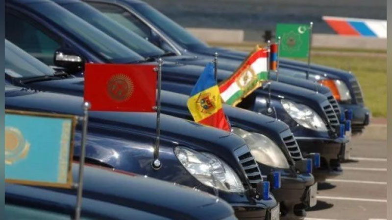 Изрображение 'ДИПЛОМАТЫ ТЕПЕРЬ БУДУТ ПЛАТИТЬ ШТРАФ ЗА НАРУШЕНИЯ ПДД В ОБЩЕМ ПОРЯДКЕ'