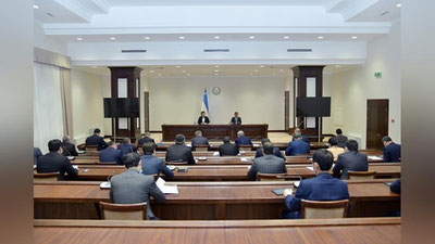 'Senatning o`n birinchi yalpi majlisi 6 yanvar kuni chaqiriladi'ning rasmi