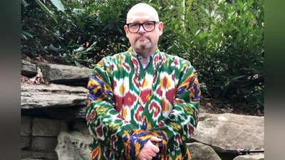 '«O`tkan kunlar» romanini ingliz tiliga o`girgan Mark Rizga va`da qilingan gonorar to`lab berildi'ning rasmi