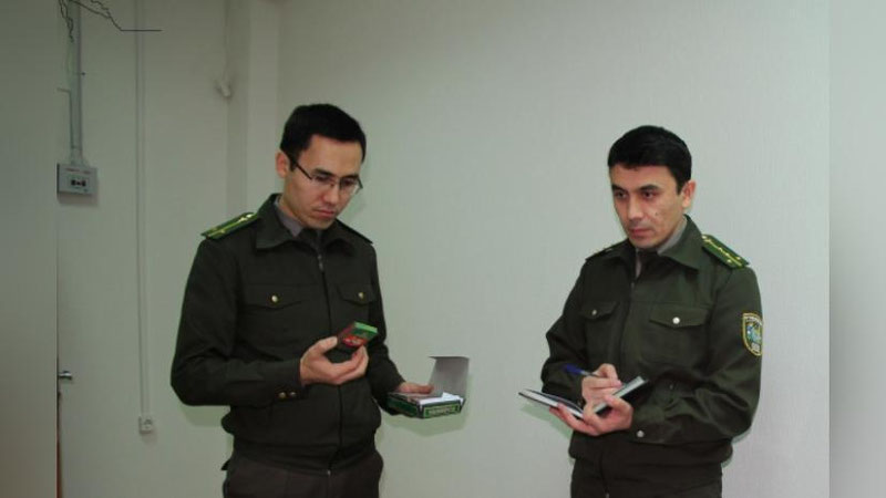 Изрображение 'У СОТРУДНИКОВ ТАМОЖЕННОЙ СЛУЖБЫ ПОЯВИТСЯ СВОЙ ПРАЗДНИК'