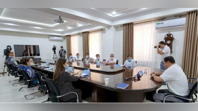 'O`ZJOKU hamda radiokanallar o`rtasida hamkorlik memorandumi imzolandi'ning rasmi