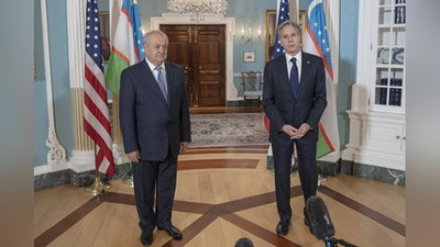'AQSh davlat kotibi O`zbekiston tashqi ishlar vaziri bilan Afg`onistondagi vaziyatni muhokama qildi'ning rasmi