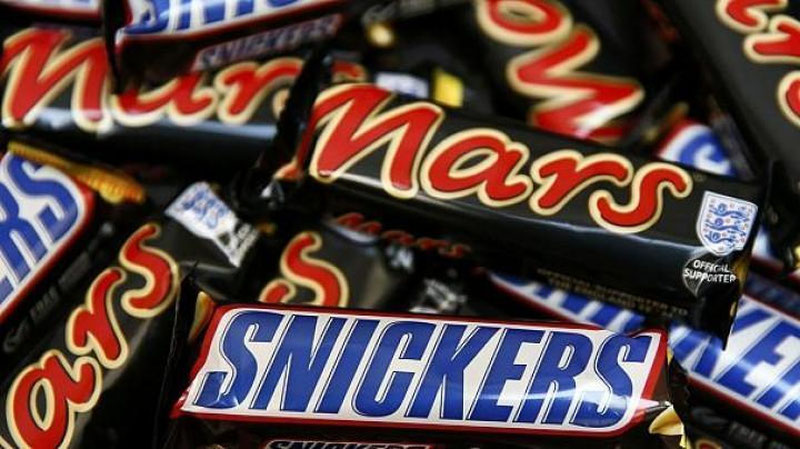 Изрображение 'В шоколаде Mars обнаружили пластмассу'