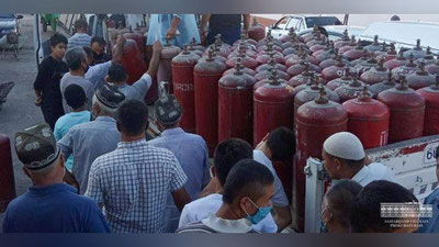 'Samarqandda mansabdorlar rahnamolik qilib kelgan jinoiy uyushma fosh etildi'ning rasmi