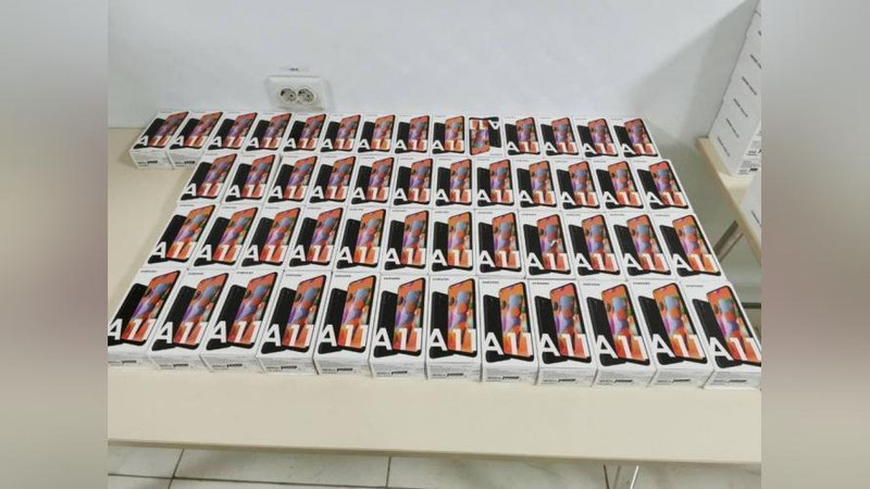 Изрображение 'В Сырдарьинской области изъяли 308 контрабандных сотовых телефонов'