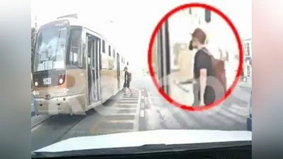 Изрображение 'Группа подростков устроила жесткий "пранк" в самаркандском трамвае (видео)'