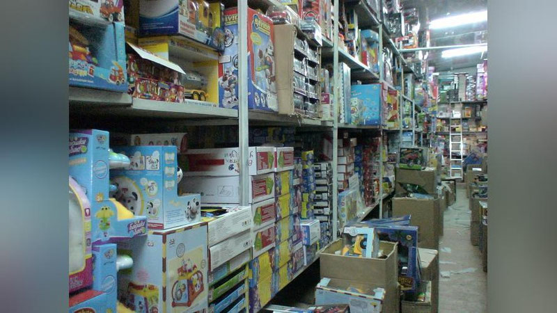 Изрображение 'ТРОЕ ПРИЕЗЖИХ ИЗ БУХАРЫ ОГРАБИЛИ СКЛАД ДЕТСКИХ ИГРУШЕК В ТАШКЕНТЕ'