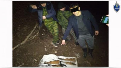 'Bo`stonliqdagi eski  masjid ostida qurol saqlab yurgan fuqaroning siri fosh bo`ldi'ning rasmi