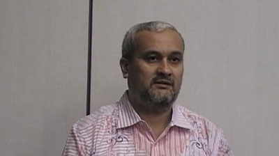 'Jurnalist Bobomurod Abdullaev onasining iltimosini inobatga olgani uchun prezidentga minnatdorlik bildirdi'ning rasmi