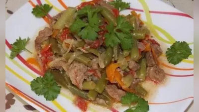 Изрображение 'РЕЦЕПТ ДНЯ: СТРУЧКОВАЯ ФАСОЛЬ С МЯСОМ'