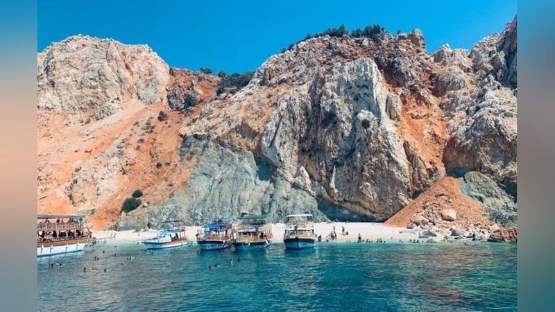 'Анталияга йил бошидан буён 2,5 миллионга яқин сайёҳ ташриф буюрди'ning rasmi