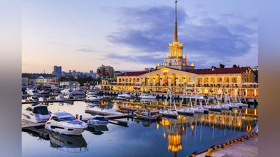 'Toshkentdan Sochiga muntazam aviaqatnovlar tiklandi'ning rasmi