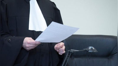 Изрображение 'Может ли суд отстранить от должности?'