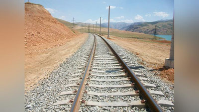 'Navoiyda 33 yoshli erkak o`zini poezd tagiga tashlab, vafot etdi'ning rasmi